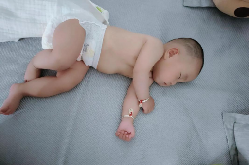 随县三个月宝宝发育标准